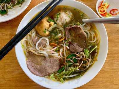 Quán Yến Hương Giang - Bún Bò Huế