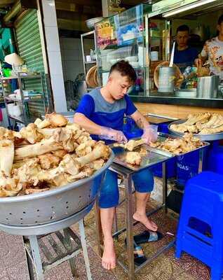 Quán Yến Hương Giang - Bún Bò Huế