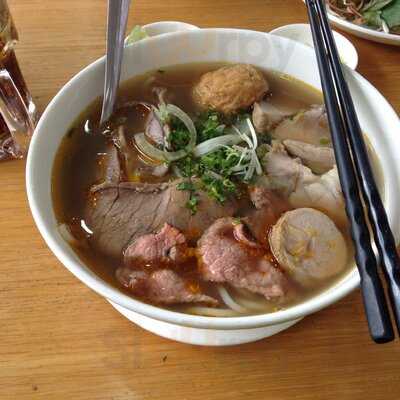 Quán Yến Hương Giang - Bún Bò Huế