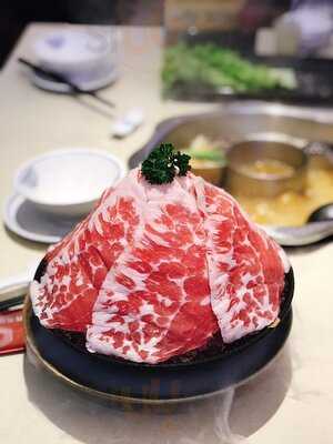 Manwah Hoàng Văn Thụ