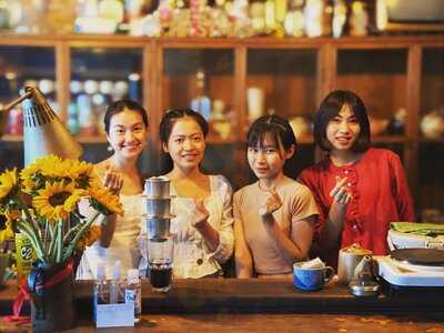 Hoang Thi Cafe