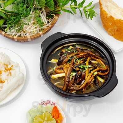 Miến Lươn Xứ Nghệ, Kim Liên