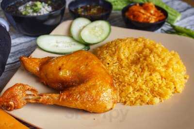 Tiệm Ăn Chợ Lớn