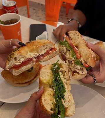 Bagel Brothers - District 2