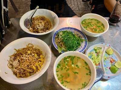 Hủ Tiếu Nam Vang Trung Còi