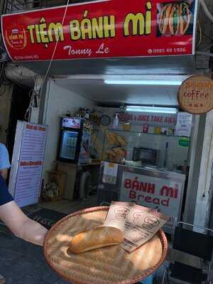 Bánh Mì Tonny Le