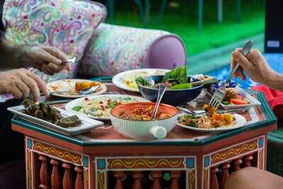 Beirut Restaurant - Villa & Pool