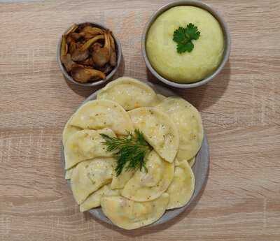 Pelmeni & Vareniki