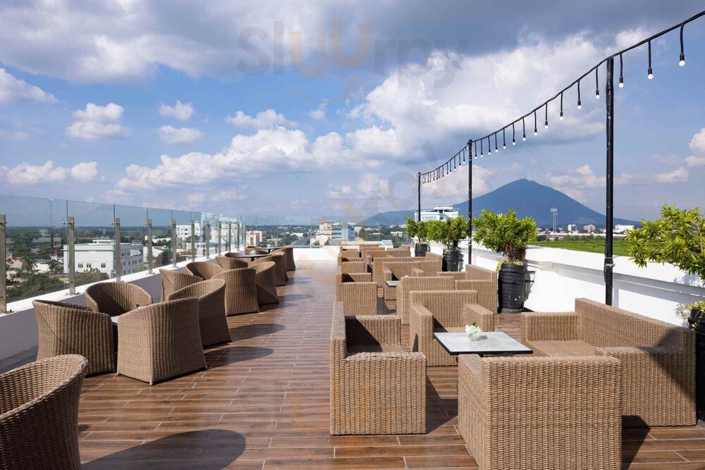 986 Bar & Bistro