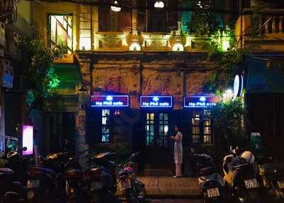 Hạ Phố Cafe