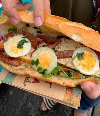 Subichala - Bánh Mì & Xôi Sườn Bì Chả