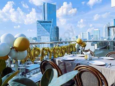Búp Sky Lounge & Restaurant