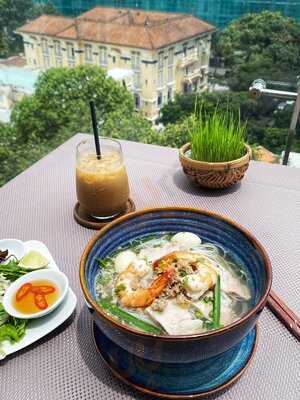 Búp Sky Lounge & Restaurant