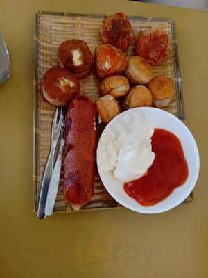 Hai Con Rồ - Sinh Tố, Cá Viên Chiên, Trái Cây Tô