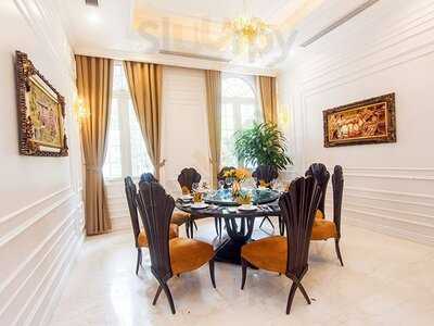 37 Hùng Vương Restaurant