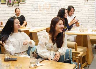 Kamalas Vegan Restaurant And Lounge