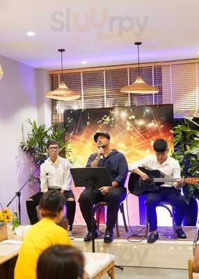 Kamalas Vegan Restaurant And Lounge