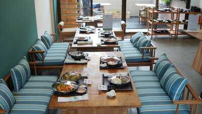 Kamalas Vegan Restaurant And Lounge