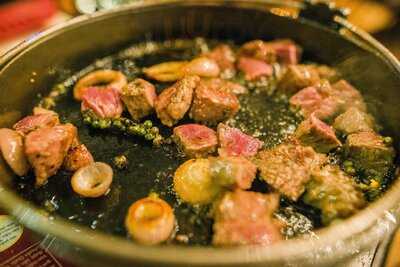 Nhà Hàng Hải Sản Cá Lửa