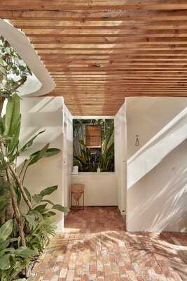 The Brix - Eatery & Bar Lounge