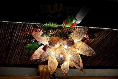 Escape Lounge And Rooftop