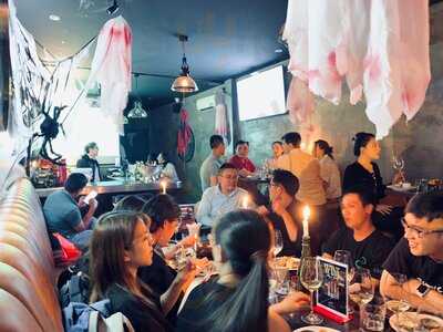 Red Alpes - Wines & Bistro