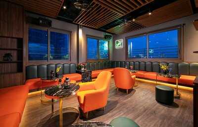 Pine & Dine Skybar And Restaurant