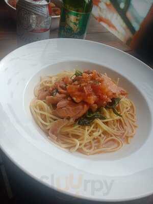 Material Cafe & Craft Beer - Western Style