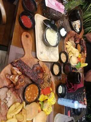 Poomba's Smokehouse Danang
