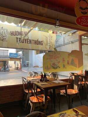 Pho 24 (quoc Huong Branch)