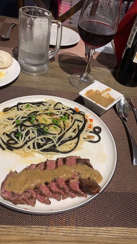 Le Monde Steak