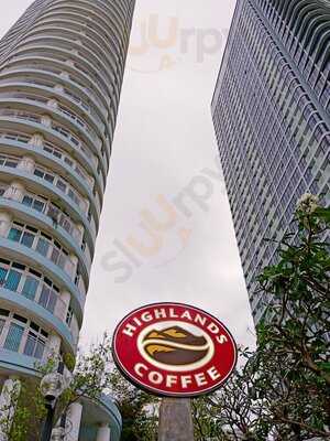 Highland Coffee Azura