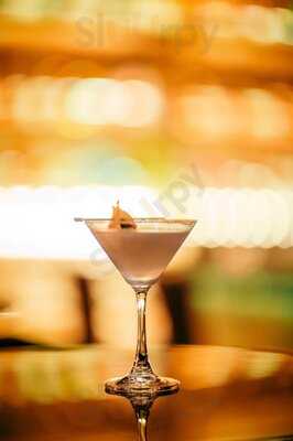 Teemayxo - Dining & Lounge