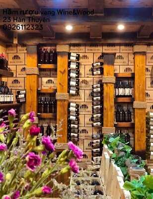 Hầm Rượu Vang Wine & Wood