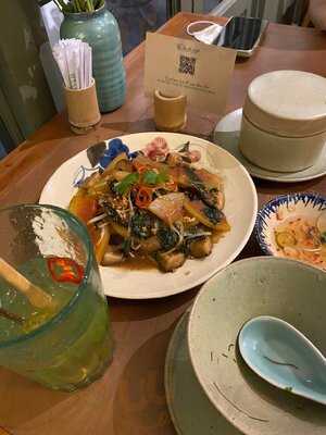 Đu Đủ Xanh | Tiệm Chay . Vegetarian