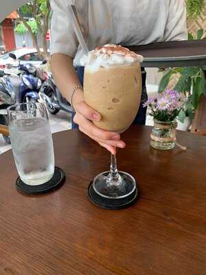 Trung Nguyên Legend