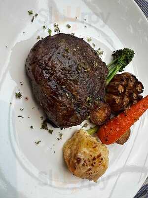 The Gate - Wine & Dining