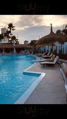 Sol Kitchen & Bar District 7