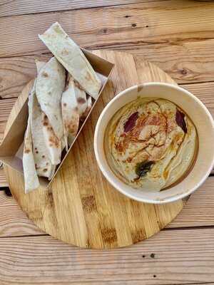 Sol Kitchen & Bar District 7