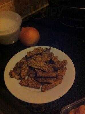 Hos, Indonesian-vietnamese Restaurant