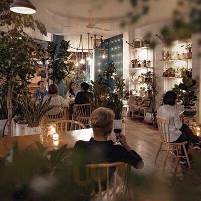 Botanica Flowers & Coffee