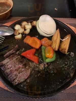 Hidden House - Vietnamese Restaurant & Drinks