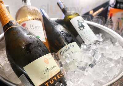 Glouglou Wine Bar And Shop