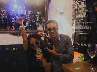 Glouglou Wine Bar And Shop