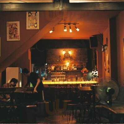 Bang Saloon Sports Bar