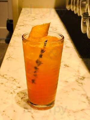 The Muse - Cocktail & Tapas Bar