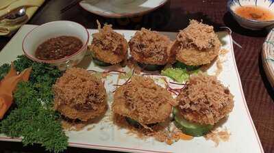 Shamballa Vegetarian, Restaurant & Lounge