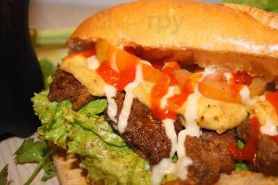 Bánh Mì Út Thương