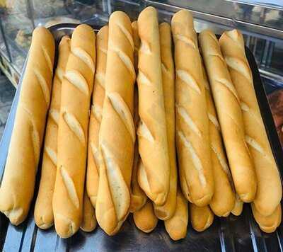 Trang Food & Drink - Bánh Mì Que Đà Nẵng