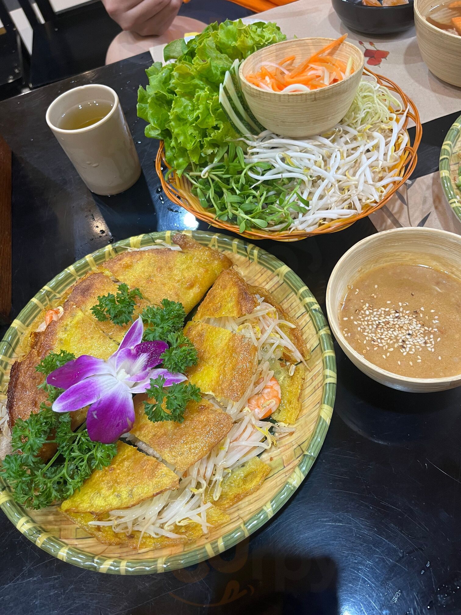 Nhà Hàng Nhà Bếp Của